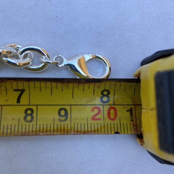 New GUESS Women’s Bracelet - Picture 4 of 4